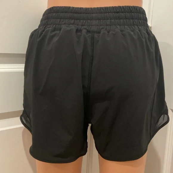 LULULEMON HOTTY HOT HIGH-RISE LINED SHORT